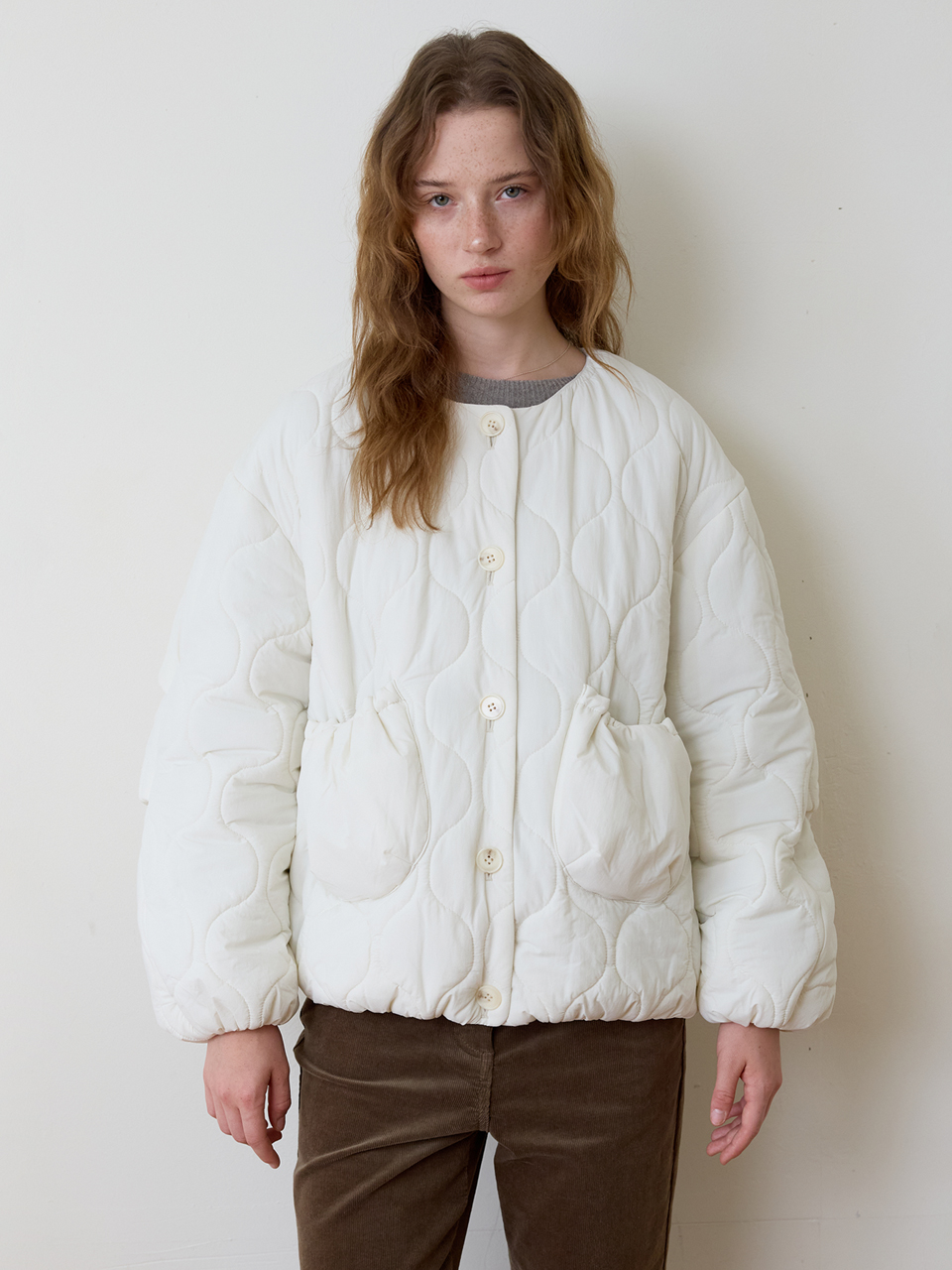 A BALACLAVA BALLOON PUFFER JUMPER_IVORY 사진 2/4