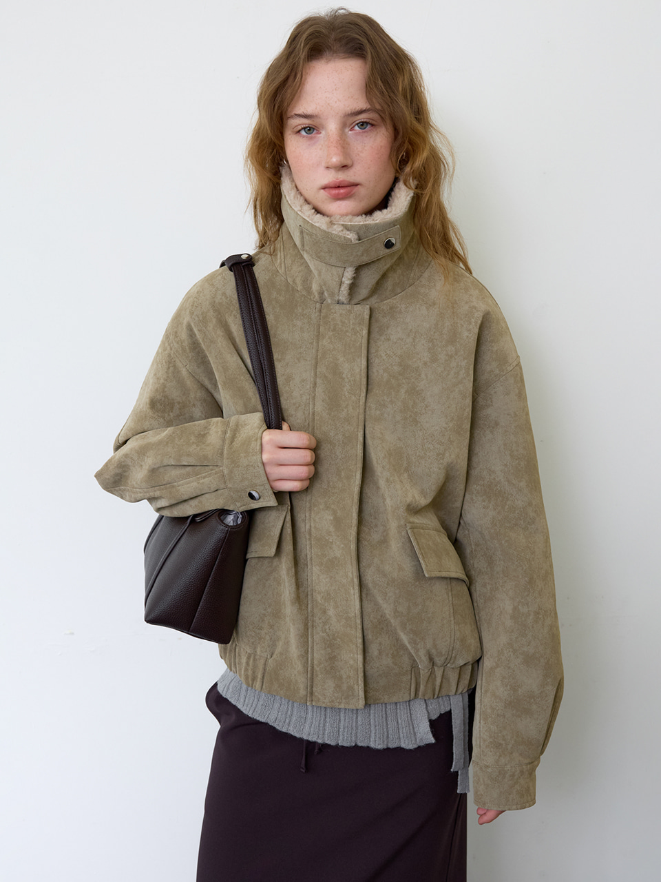 A SUEDE FUR COLLAR JUMPER_BEIGE 사진 2/4