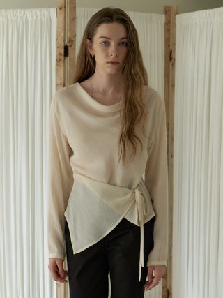 A WRINKLE WRAP BLOUSE_CREAM