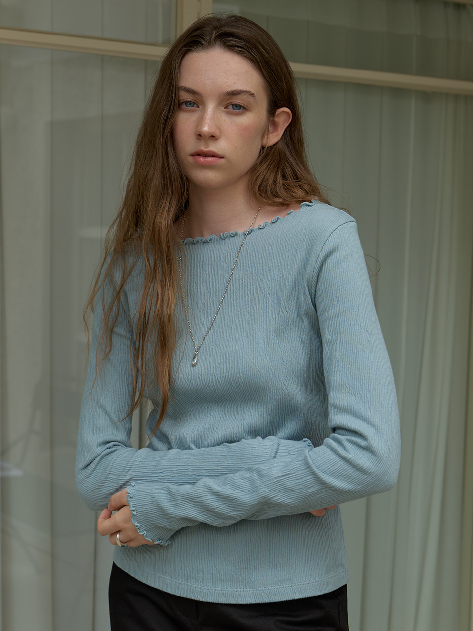 A WRINKLE TEXTURE T-SHIRT_LIGHT BLUE 사진 1/4