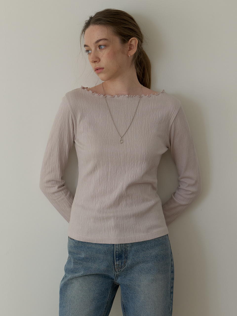 A WRINKLE TEXTURE T-SHIRT_LIGHT GREY
