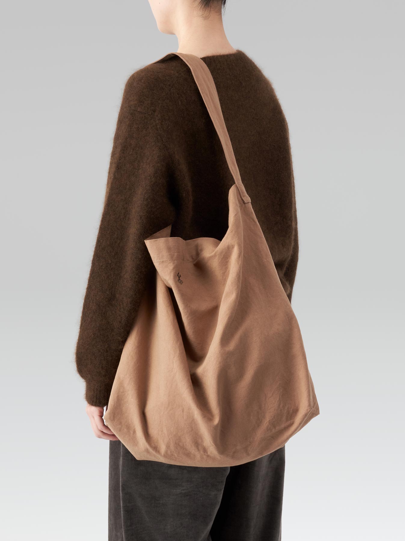 Folding tote L 写真 1/4