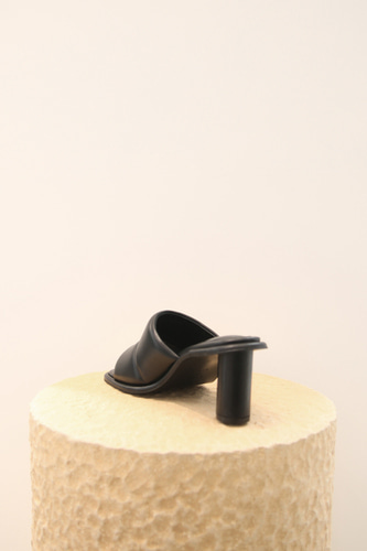 [40%할인] Laila Sandals Leather Black 245 - 교환반품불가 -