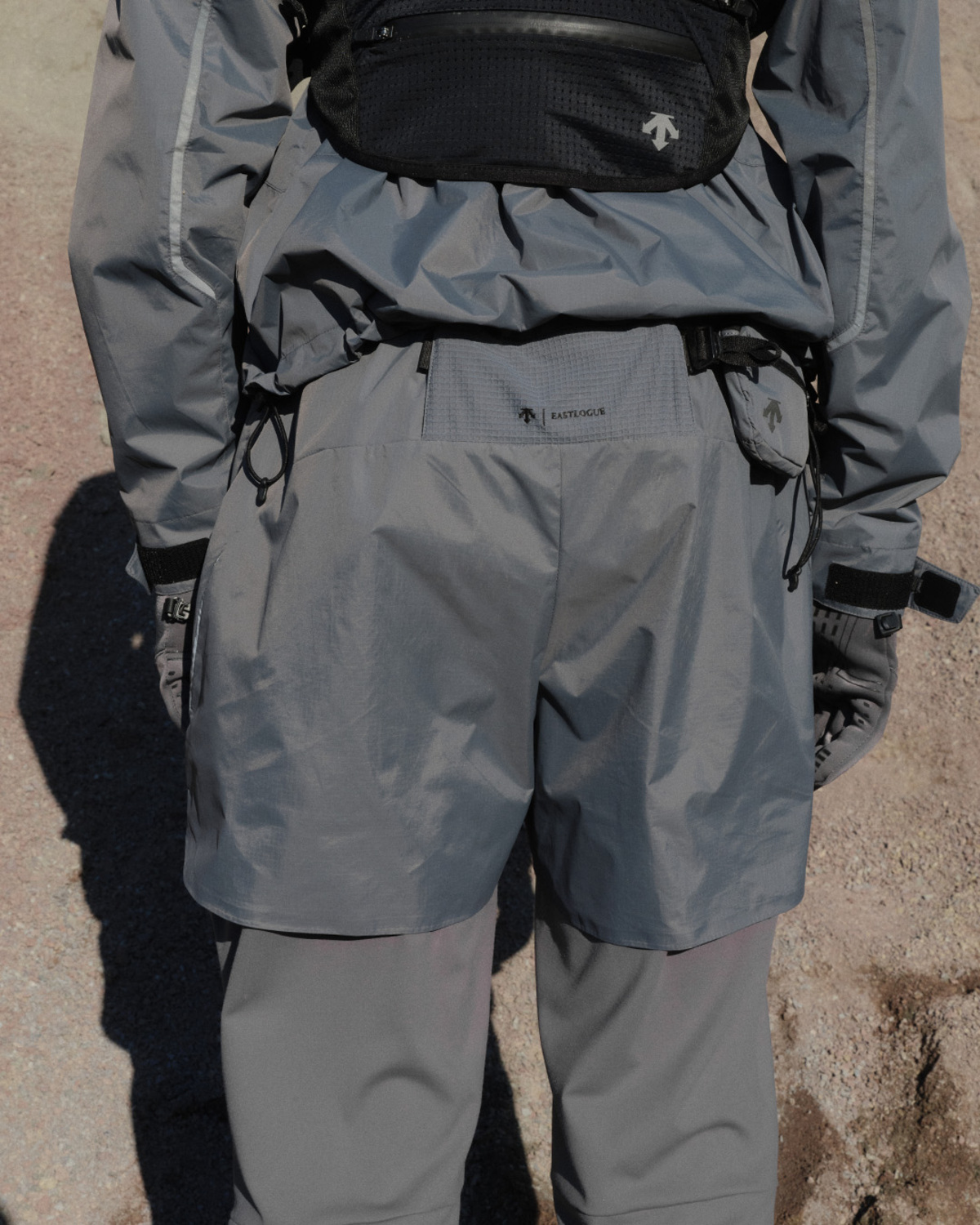 CURVED UTILITY PANTS / GUNMETAL 写真 4/4