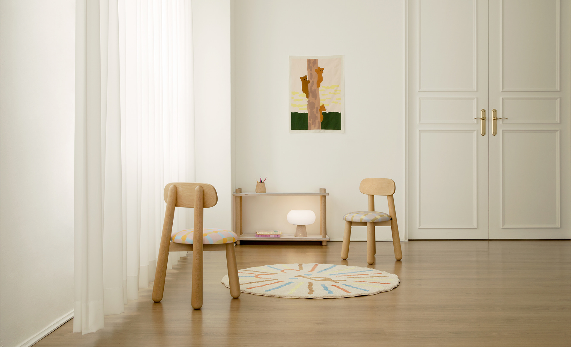 MUMU CHAIR (dot check)