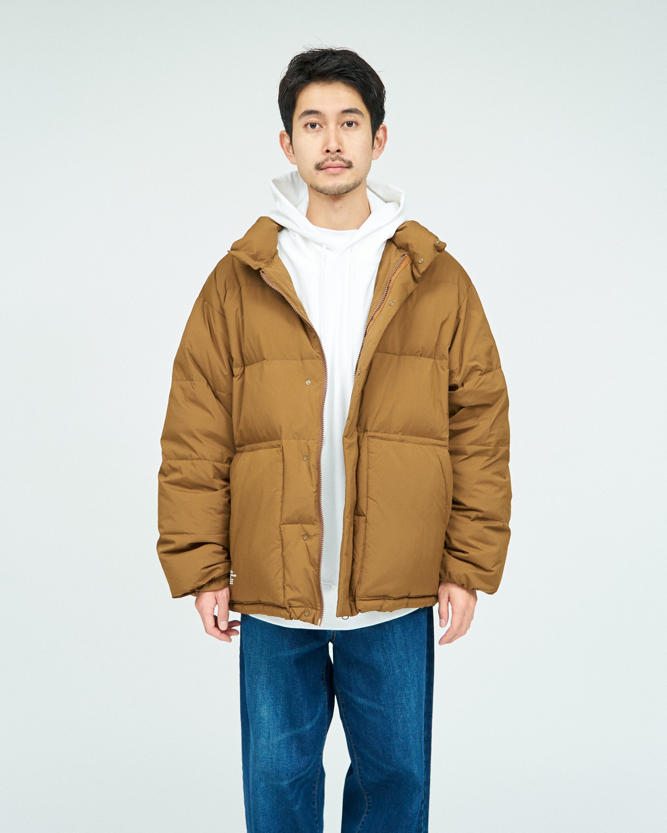 CORPORATE DOWN JACKET 写真 2/4