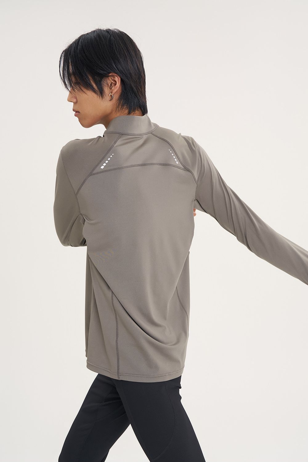 MOCKNECK STRETCH HALF-ZIP (ASH BROWN) 사진 3/4