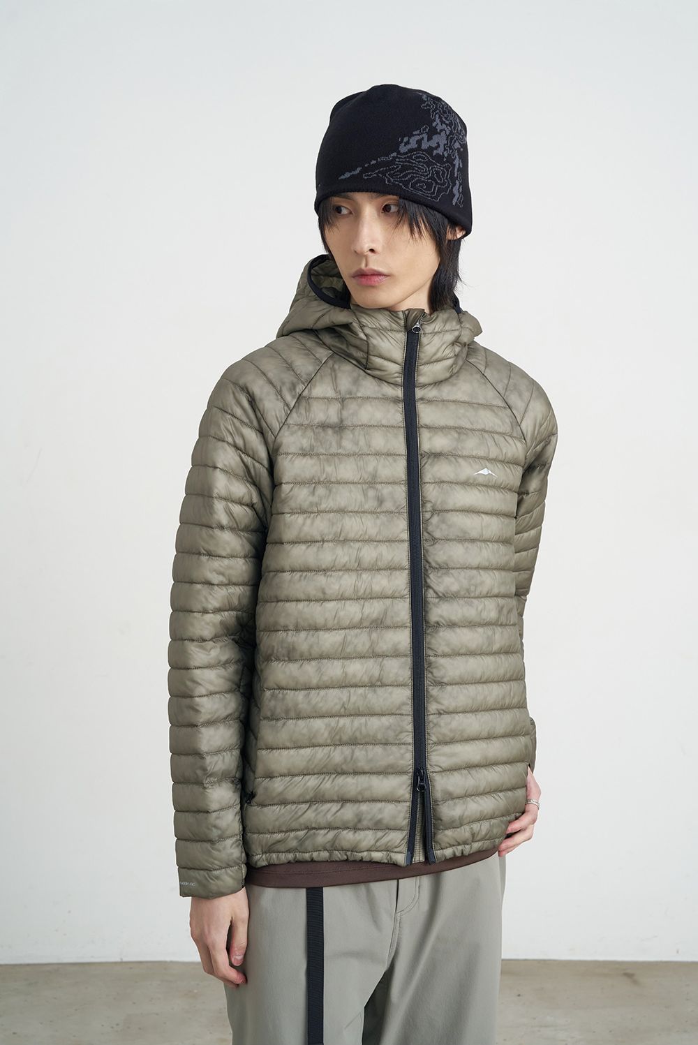 CONTOUR GRAPHIC BEANIE (BLACK) 사진 4/4