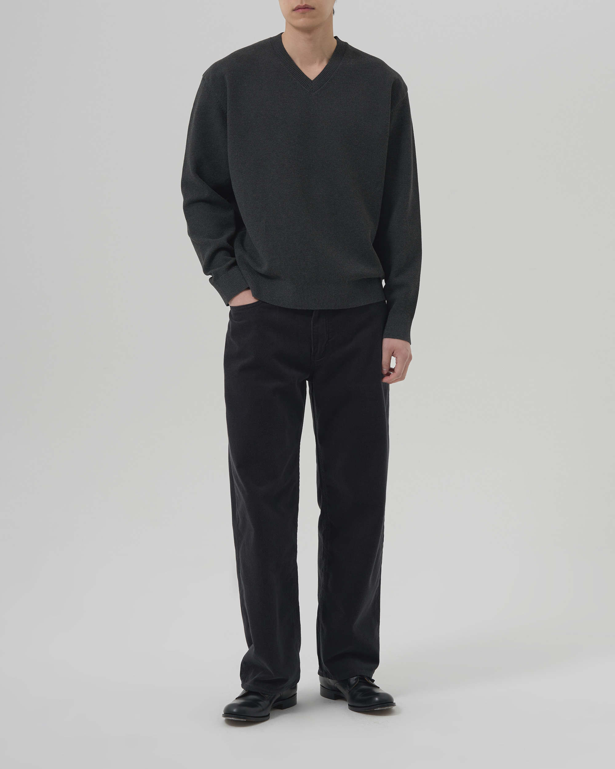 GRAIN COTTON KNIT V NECK - CARBON GREY 사진 1/4