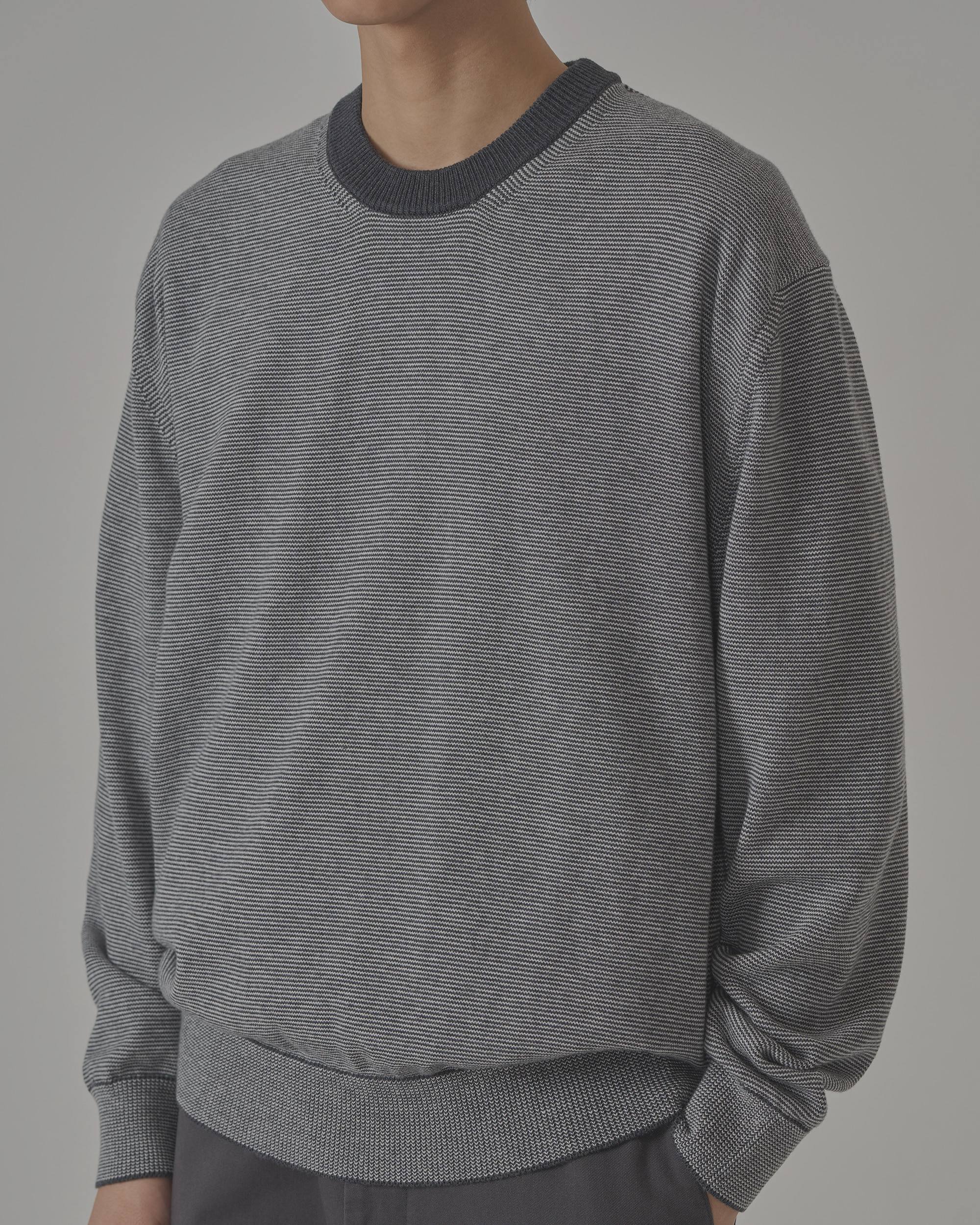WOOL COTTON STRIPE KNIT CREWNECK - GREY 사진 2/4