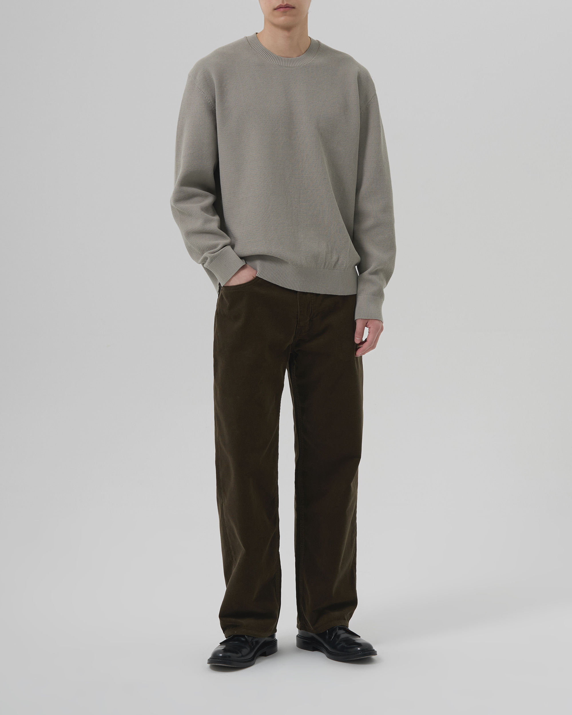 GRAIN COTTON KNIT CREWNECK - LINEN GREY 사진 2/4