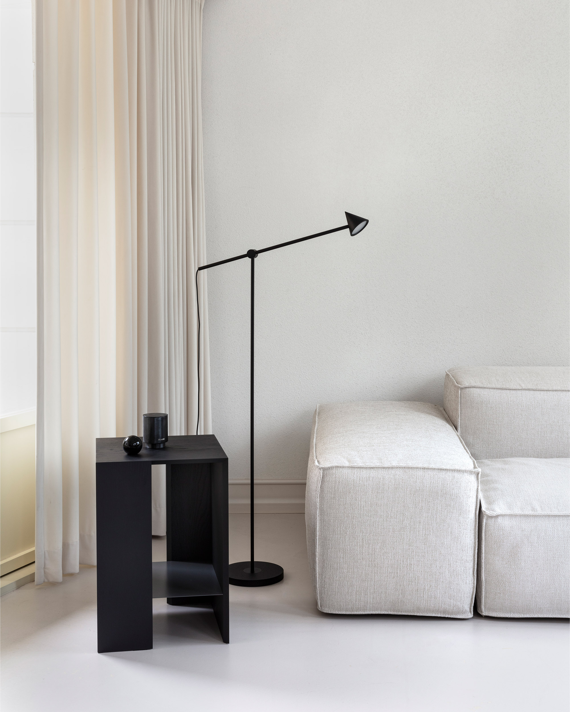 Pin | Floor Lamp