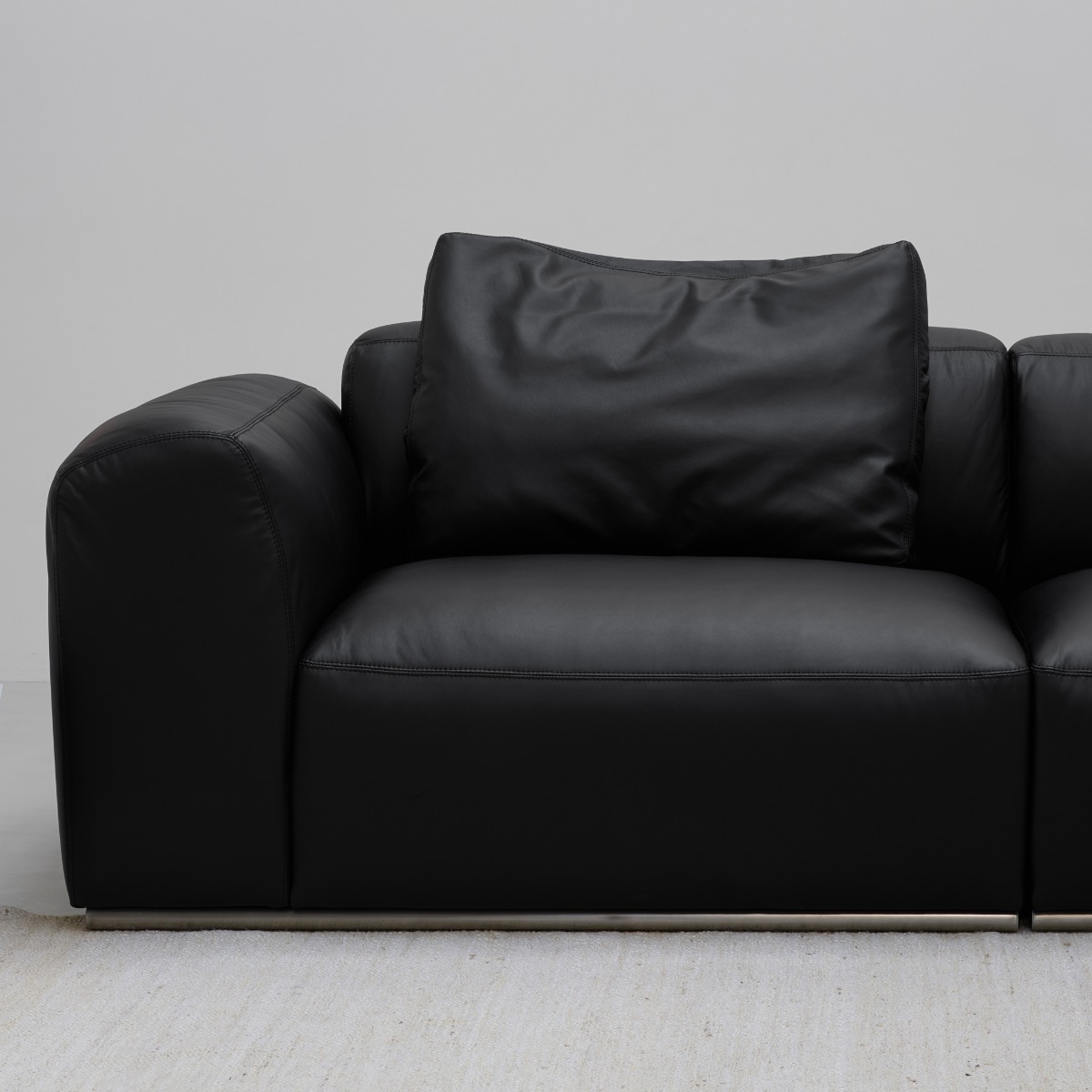 Lien | Cushion - Leather 사진 2/4