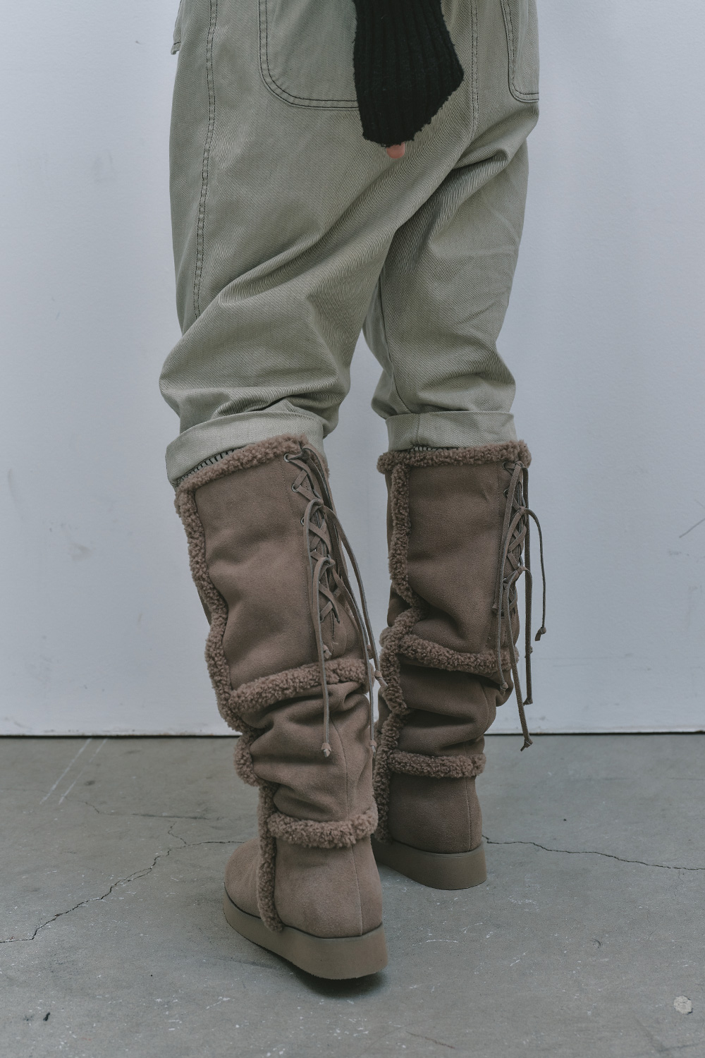 TETHER LONG BOOTS / GREY 사진 3/4