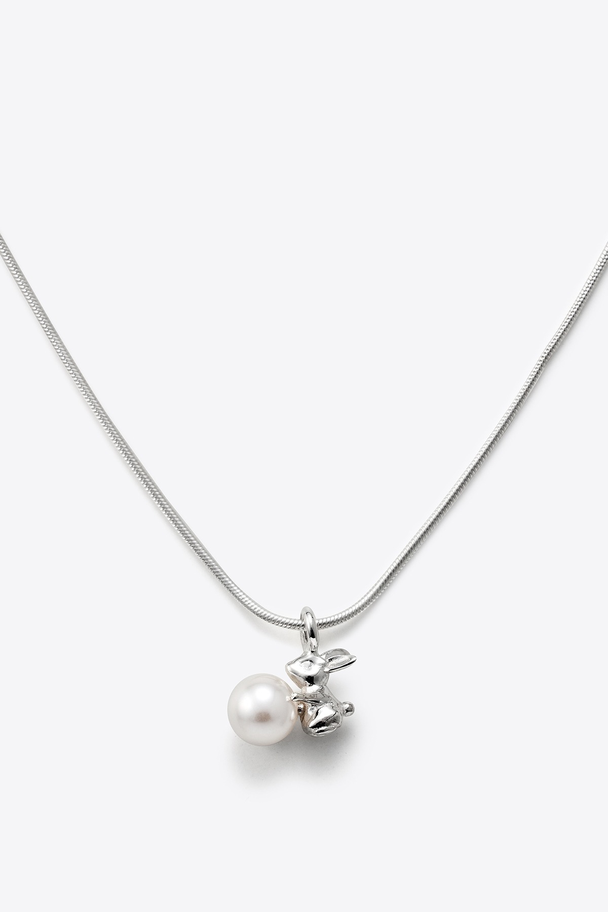 Rabbit Holding The Moon Necklace 사진 2/4