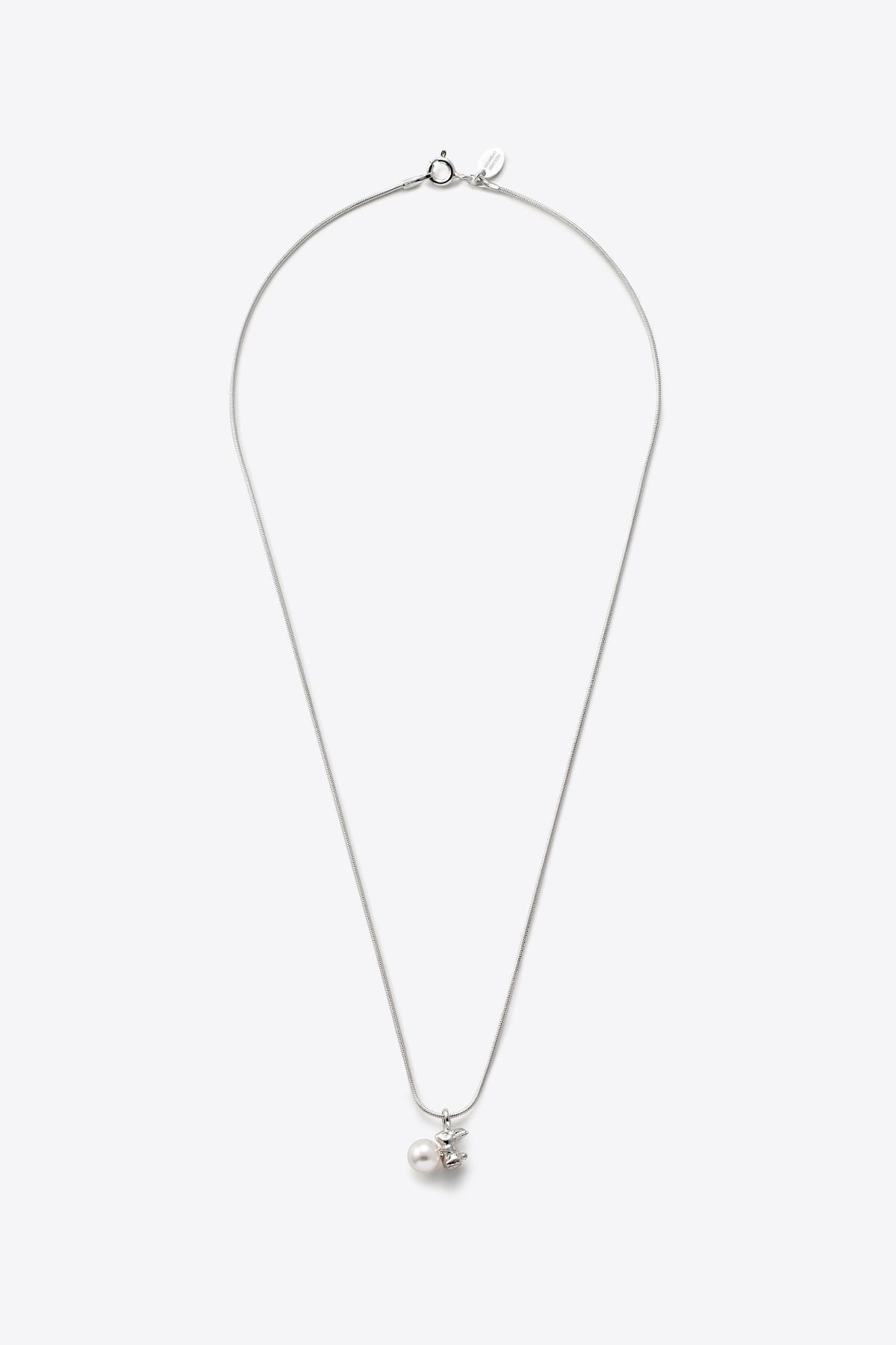 Rabbit Holding The Moon Necklace 사진 4/4
