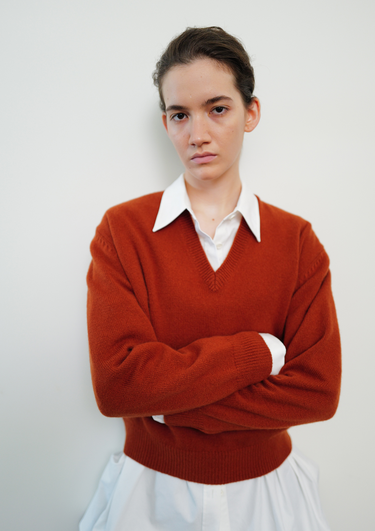 24 Deep V-Neck Knit in Brick 사진 3/4
