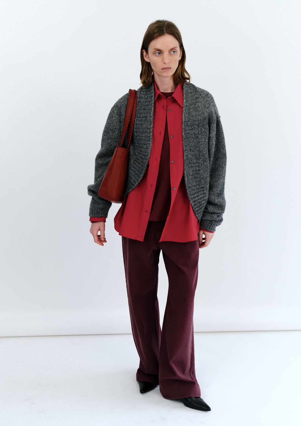 Nico R-Neck T-shirt in Burgundy 사진 4/4