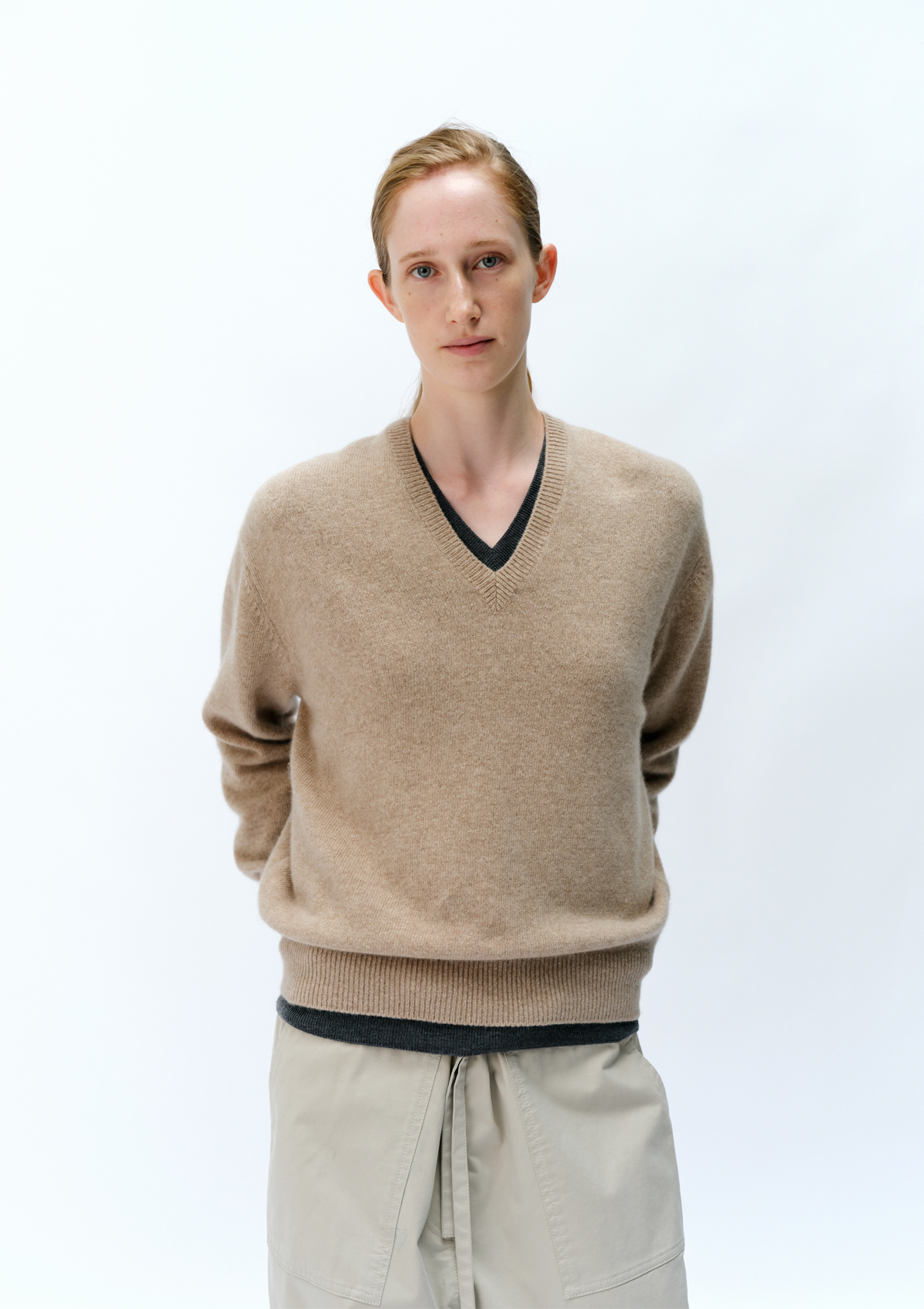 Merino Classic V-Neck Knit in Gray