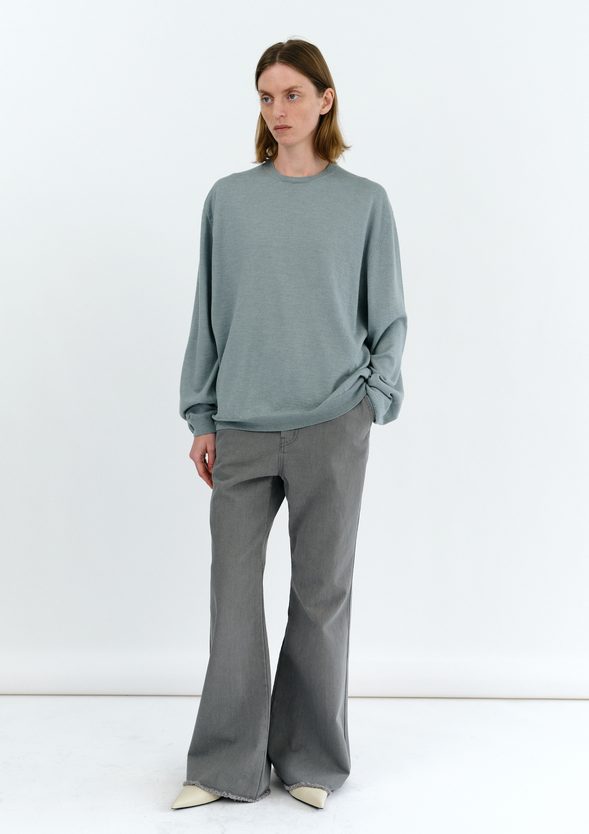 Merino Classic R-Neck Knit in Blue Gray 사진 3/4
