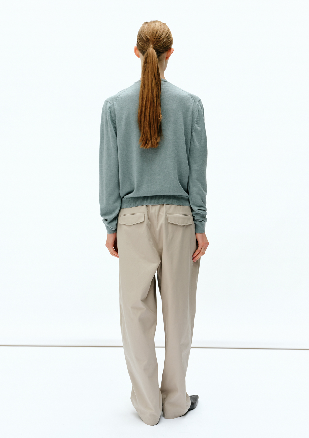 Merino Classic R-Neck Knit in Blue Gray 사진 2/4