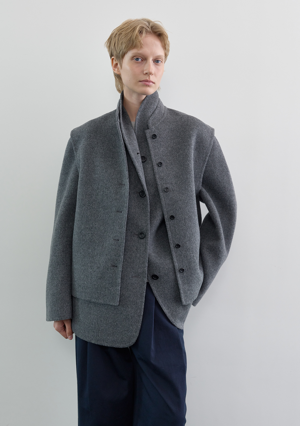 Handmade Vest in Gray 사진 3/4