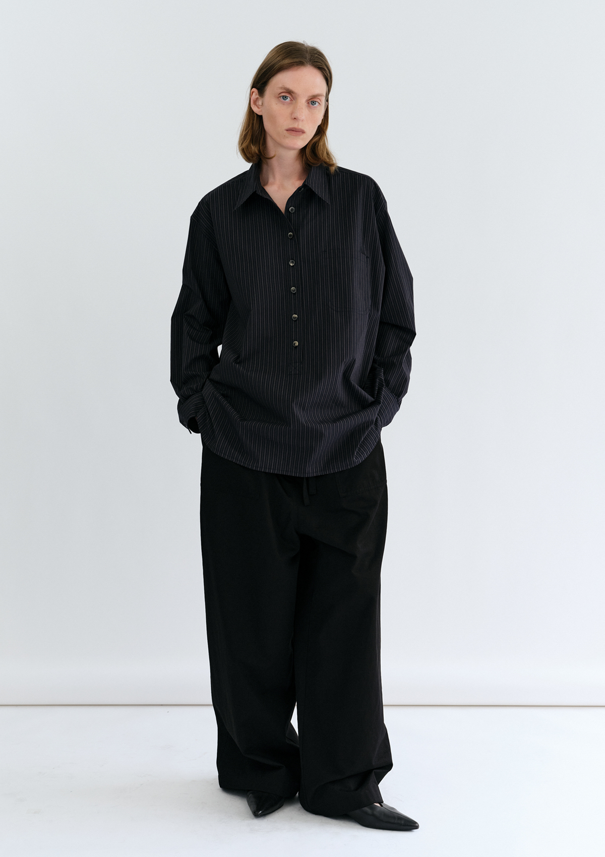 Menton Henley Shirt in Navy Stripe 사진 2/4