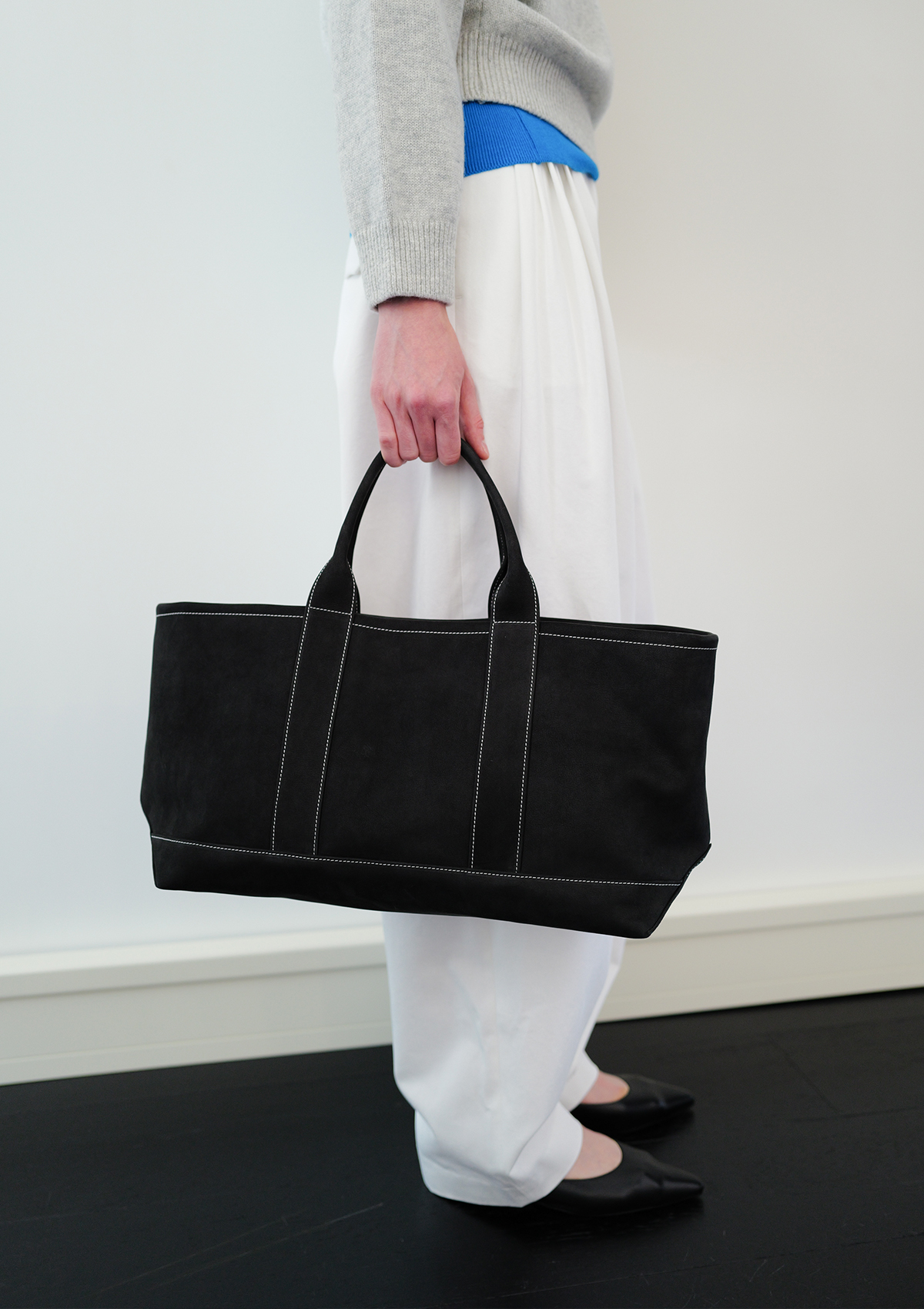 Nubuck Large Boat Bag in Black