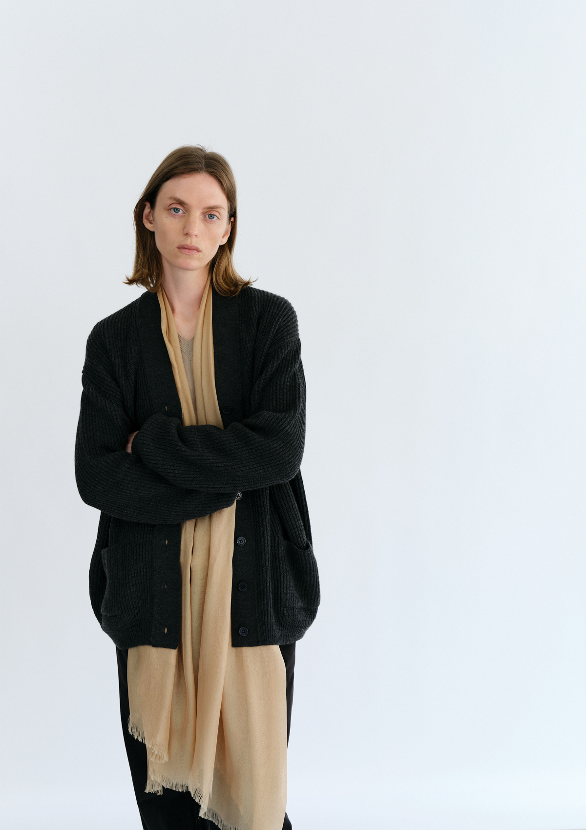 Merino Classic V-Neck Knit in Beige