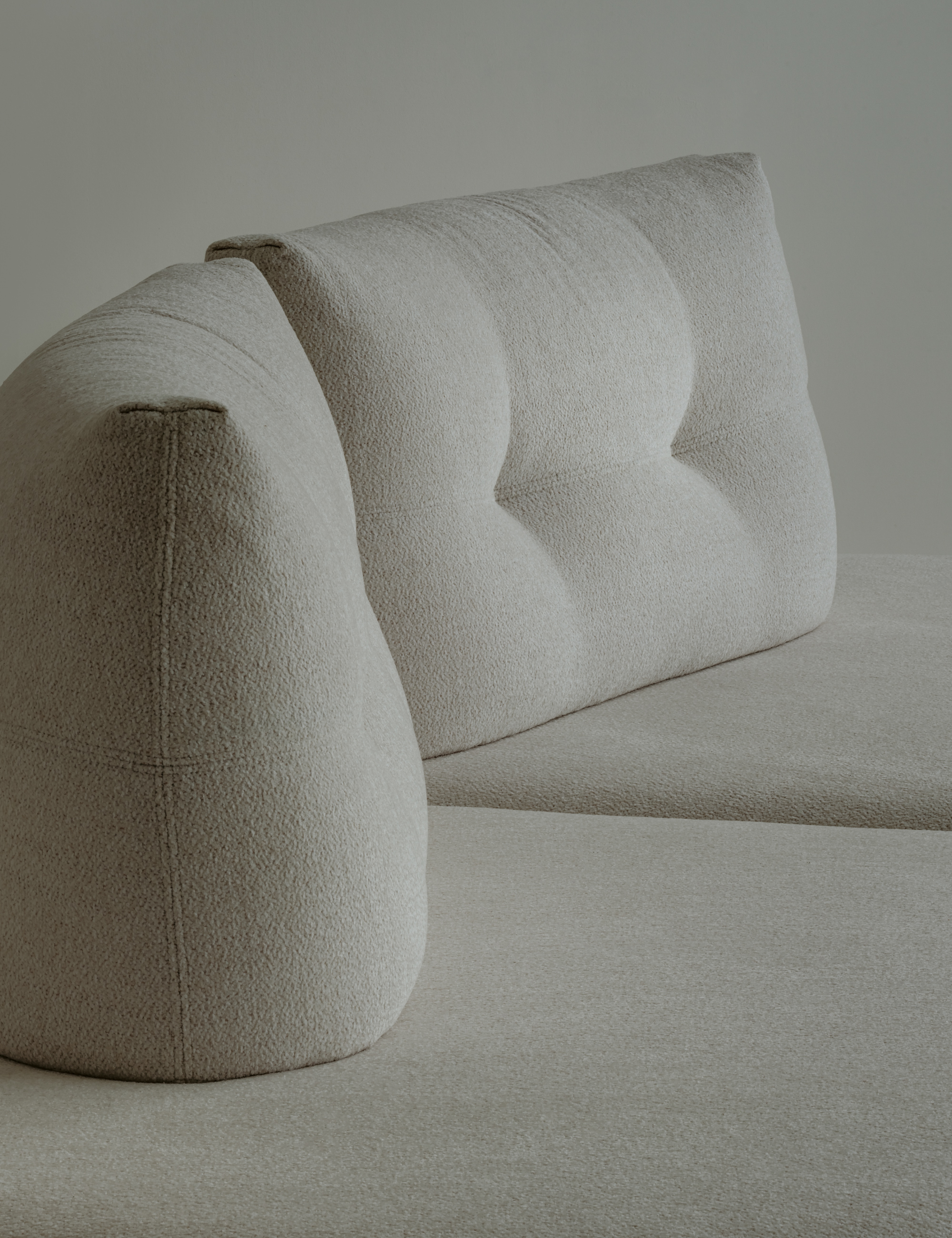 SEREN SOFA | Leather 사진 2/4