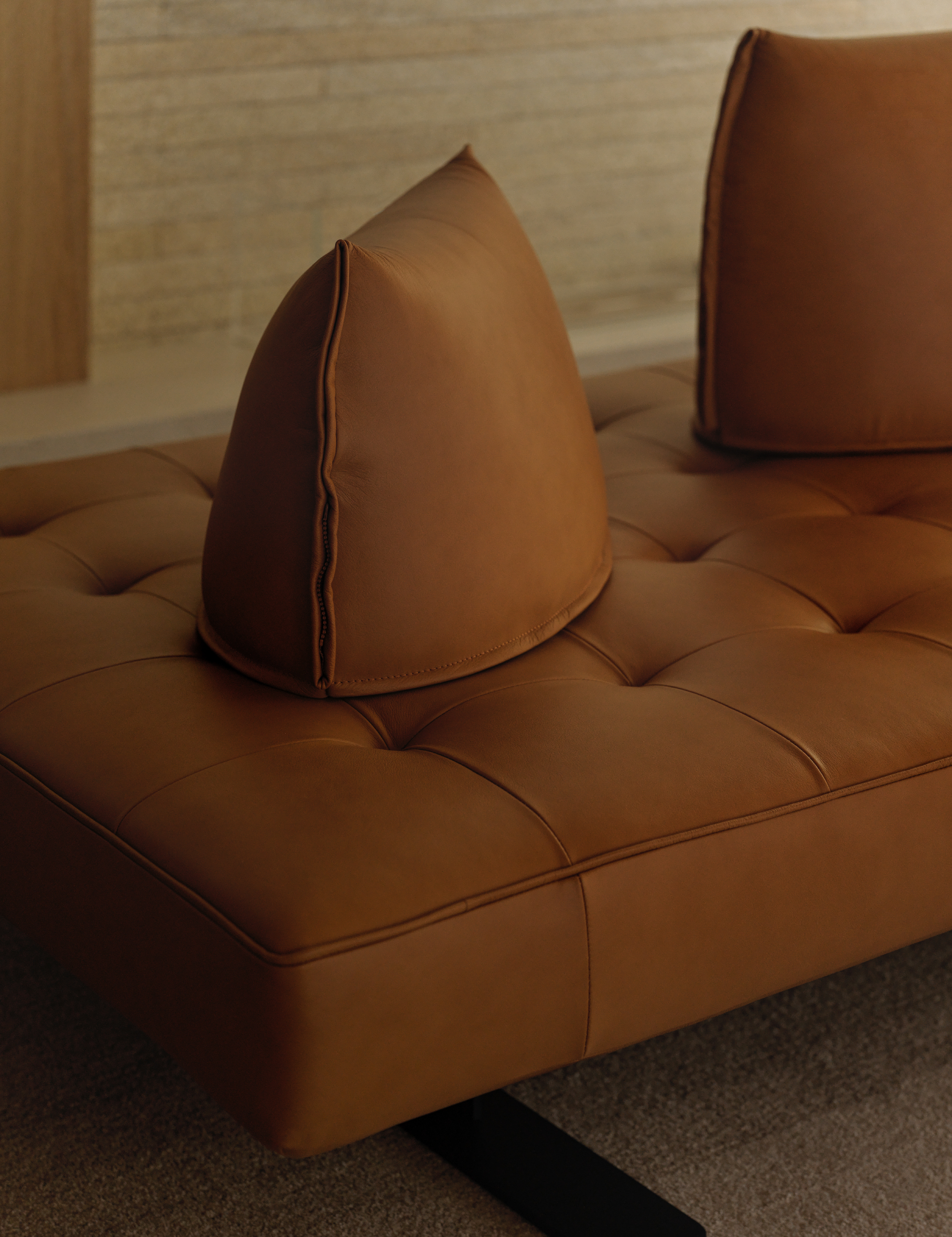ALTER SWING SOFA | Leather