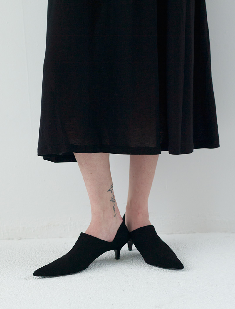 LORNE sleek pumps_black suede 사진 2/4