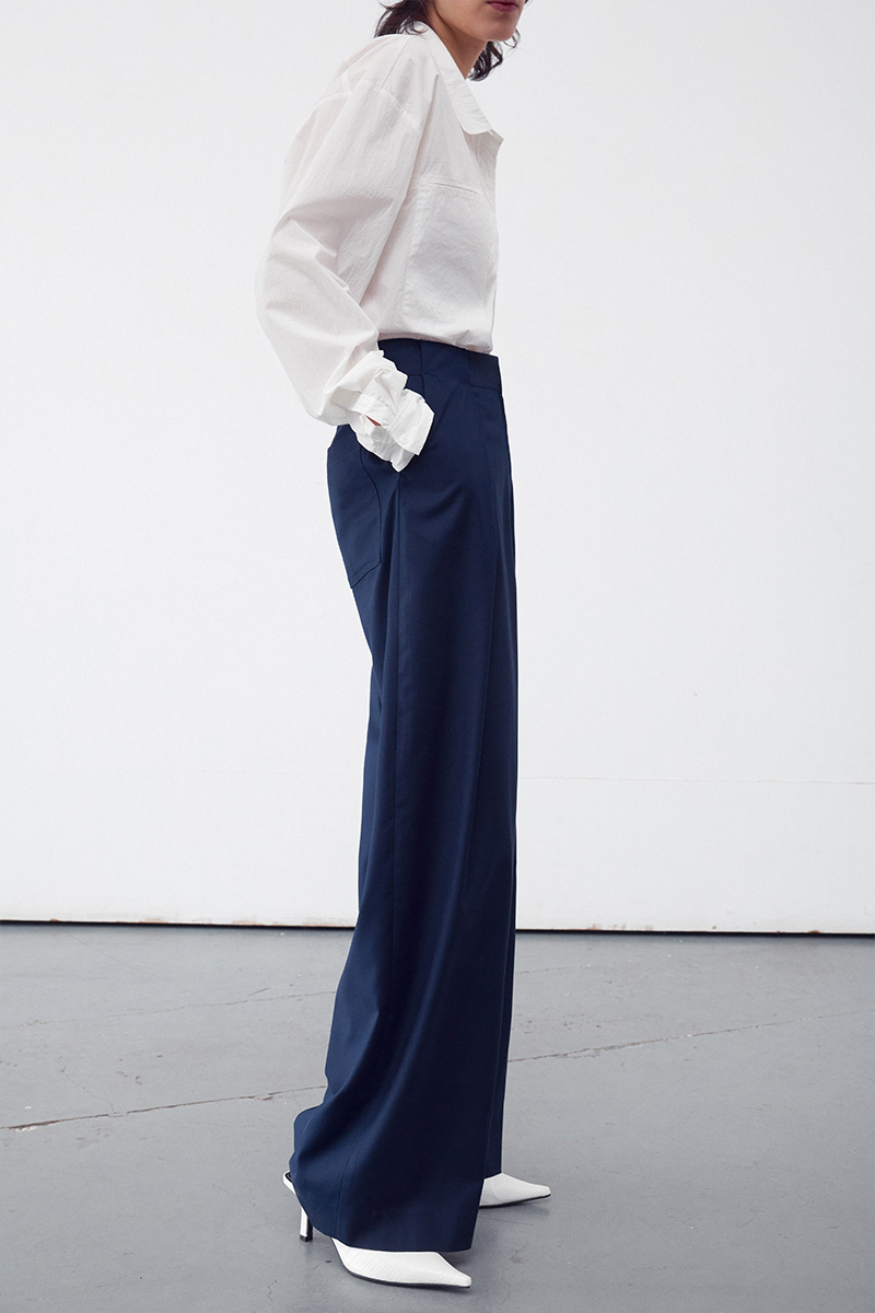 BELT WAIST DETAIL WIDE LEG TROUSERS NAVY 사진