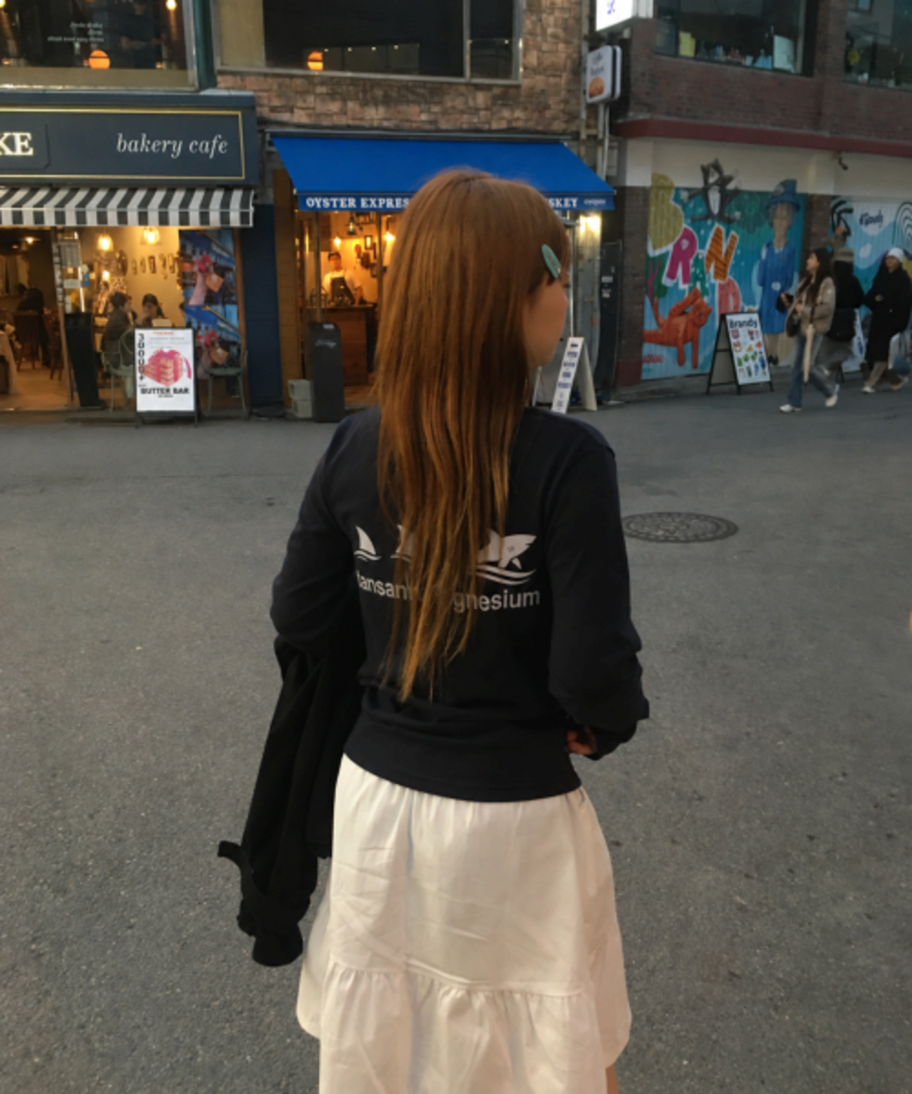 부캉이 X 탄산 부산 북항 상어 롱슬리브 (블랙/화이트) photo 3/3
