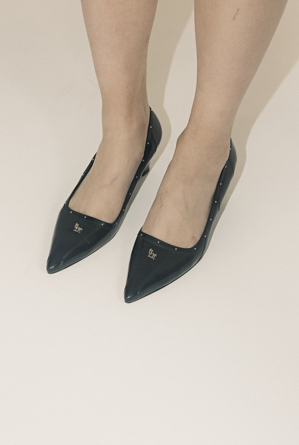 Classic logo pumps 사진 2/4