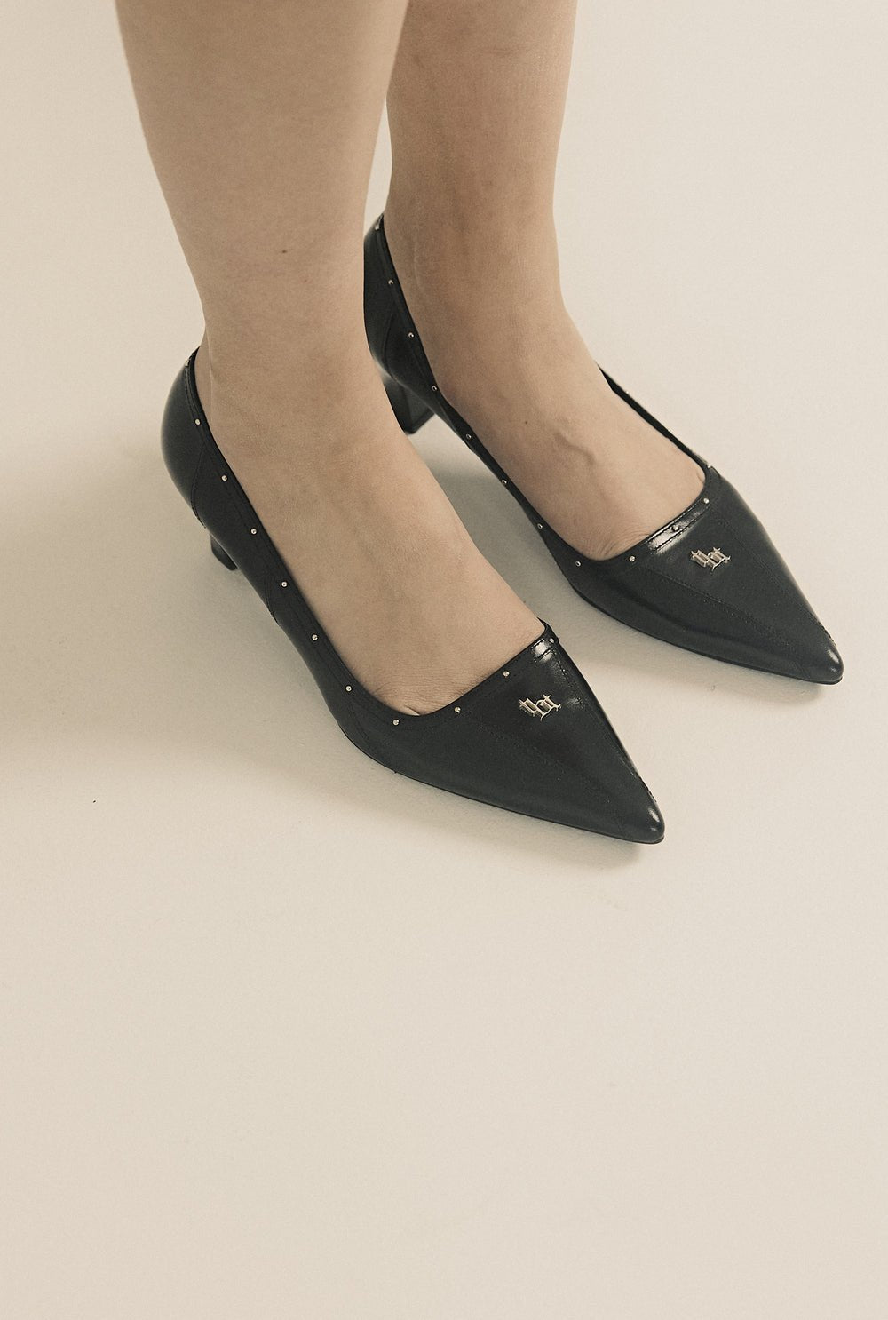 Classic logo pumps 사진 4/4