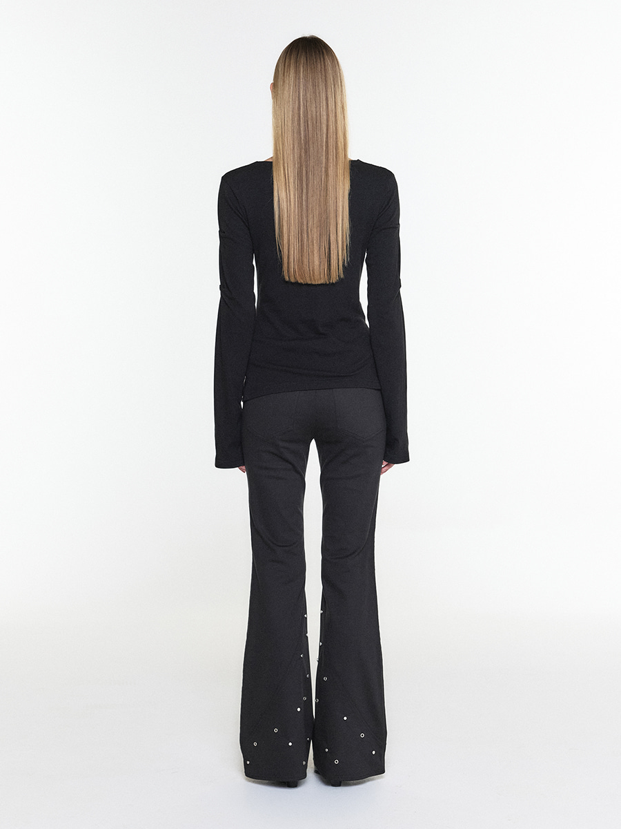 STUDDED PANEL LINE BOOTCUT PANTS BLACK 사진 3/4