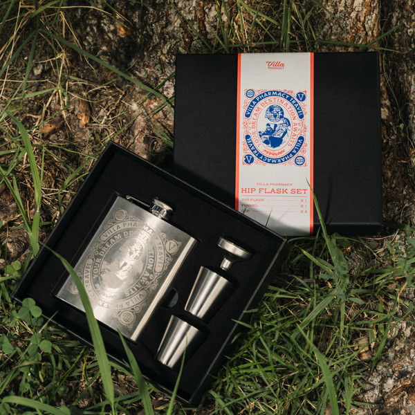 HIP FLASK SET