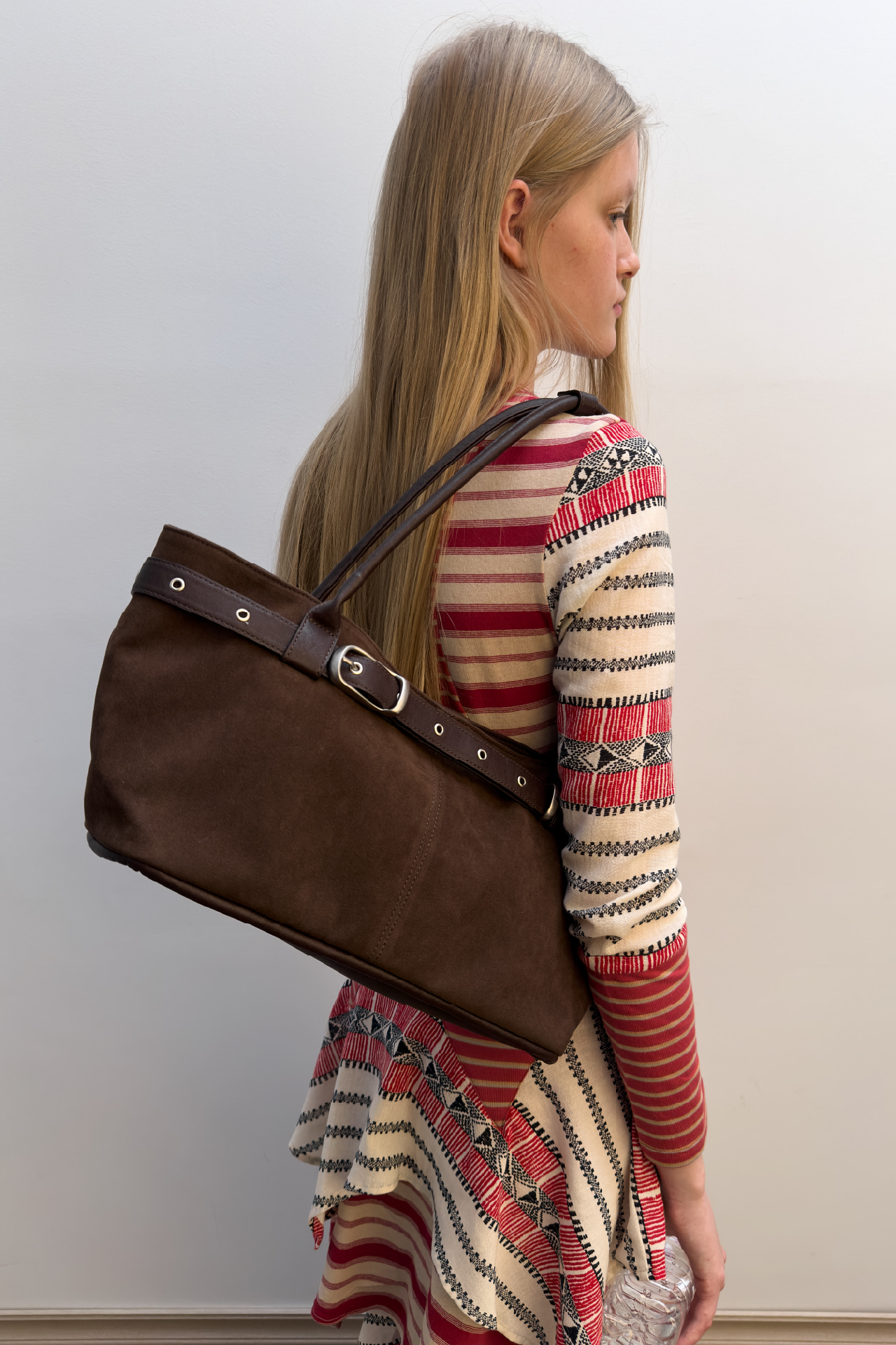 벨티드 보트 백 belted boat bag (suede brown) 사진 2/4
